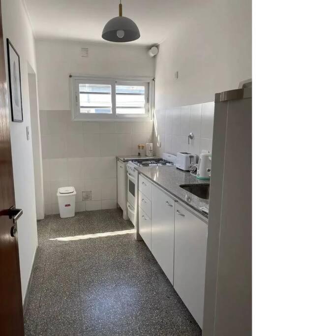 Alojate 13 D - - 4 Personas Zona Hospital Espanol- Estadio Unico- Excelente Ubicacion Apartment