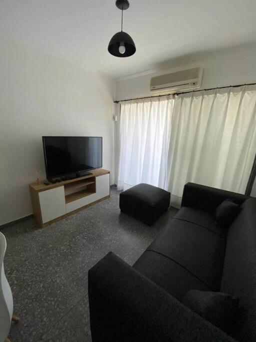 Apartment Alojate 13 D - - 4 Personas Zona Hospital Espanol- Estadio Unico- Excelente Ubicacion *